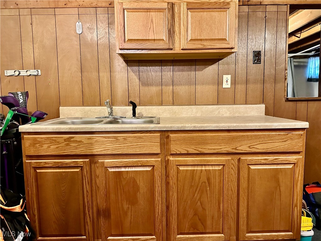 1306 Eastport Avenue, Uhrichsville, Ohio image 15
