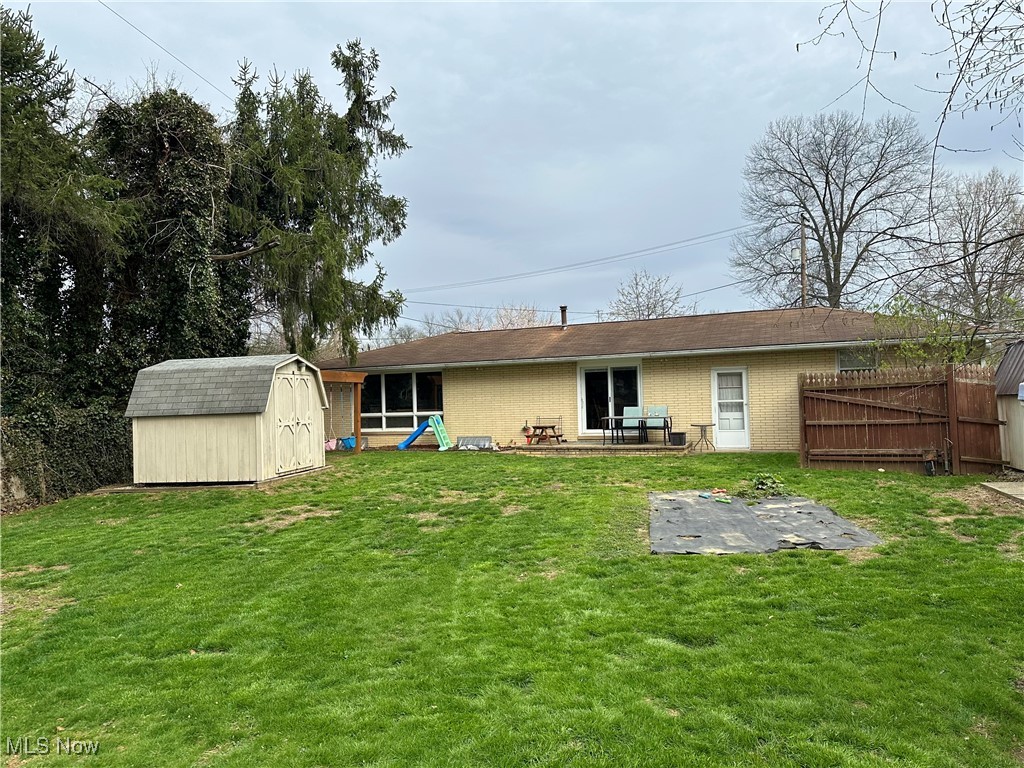 1306 Eastport Avenue, Uhrichsville, Ohio image 13