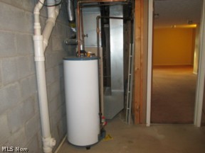 Pineview Village Condo - Residential