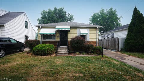 Homes For Sale - 11820 Guardian Boulevard<br/> Cuyahoga County, Cleveland, OH 44135