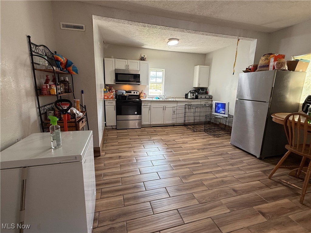 Lamborns Add - Residential Income