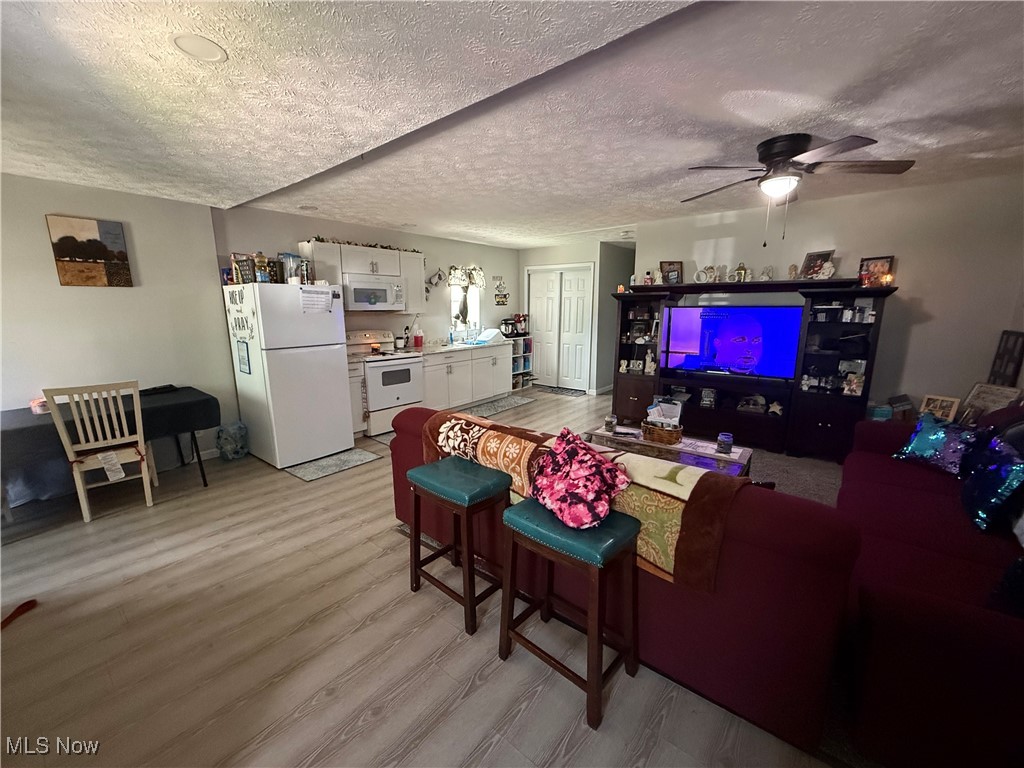 Lamborns Add - Residential Income