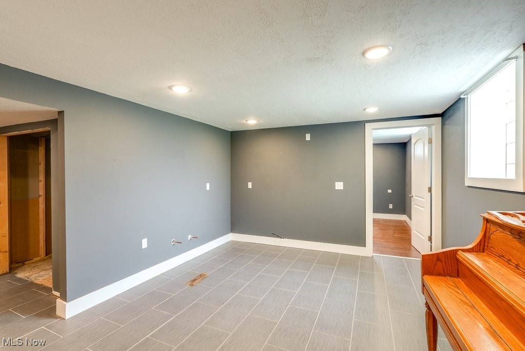 6116 Melody Road, Canton, Ohio image 27
