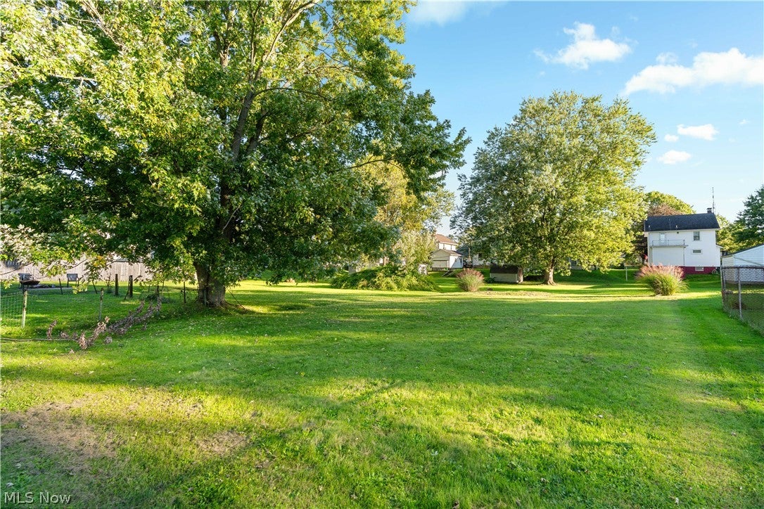1529 Walnut Road