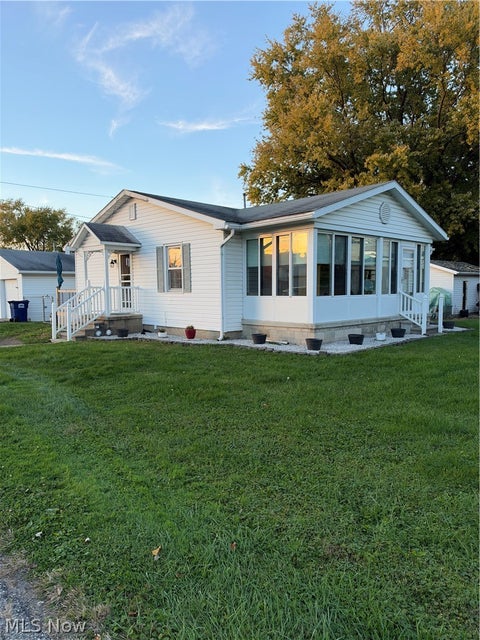 Tiny photo for 113 Maple Street, Hebron, OH 43025 (MLS # 5255866)