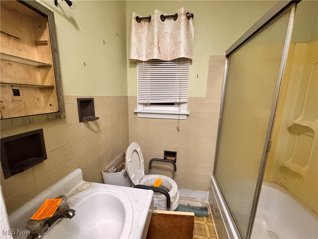 Garfield Blvd - Residential