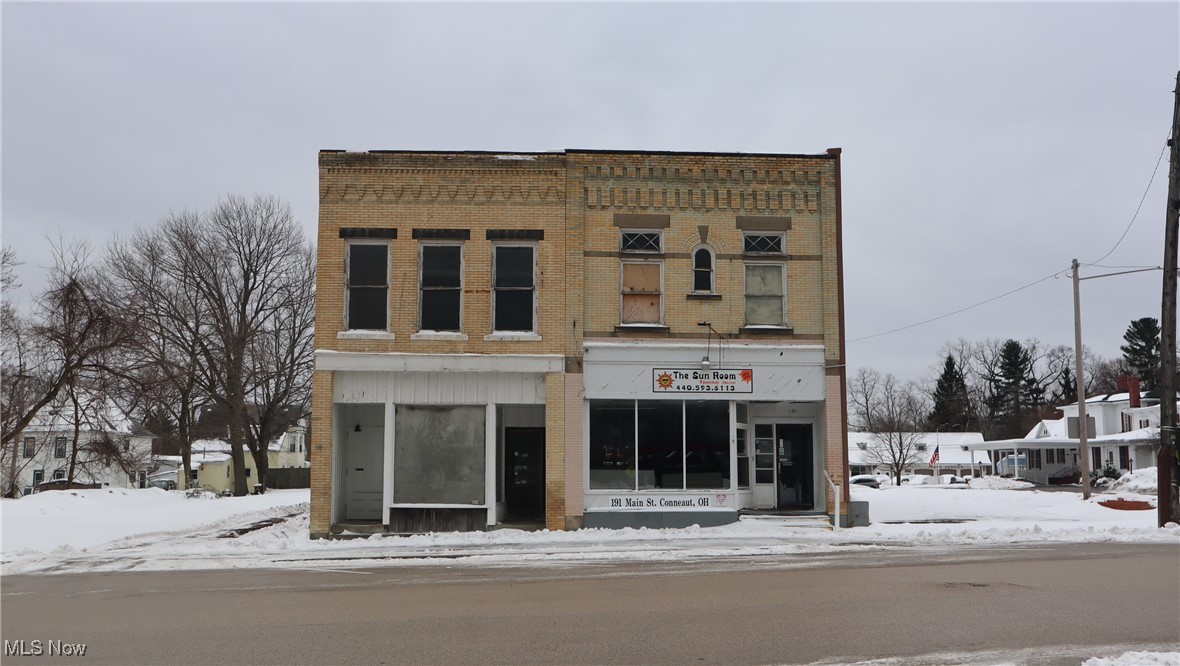 Unlock the potential of this spacious 6,270 sqft commercial building, perfectly situated in the heart of Downtown Conneaut! With a rich history as a tanning salon, hair salon, and various retail businesses, this versatile space offers endless possibilities for your next venture. Whether you're looking to open a thriving retail shop, office space or transform it into your dream business, the location and size make it an unbeatable opportunity. This building features 6,270 sqft of open, adaptable space. High-visibility location in a bustling downtown area. Previously home to salons and retail, with infrastructure in place for multiple uses. Excellent foot traffic and proximity to key amenities. Ready for your vision to come to life! Don?t miss your chance to own a piece of downtown Conneaut with unlimited potential. Schedule your showing today!