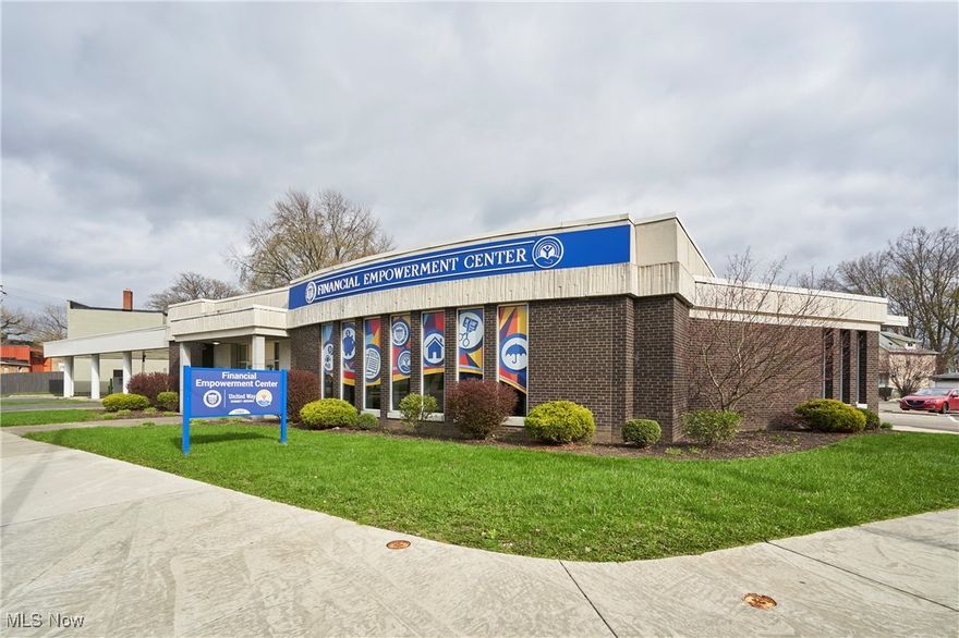 Updated corner building that has been the recent home to the Akron Financial Empowerment Center. Current layout consisits of 4 private offices, cubicle space, nicely finished ADA bathroom and a finished basement. 7,930 SF total which includes the lower level. Room for at least 34 cars on the .77 acre lot.