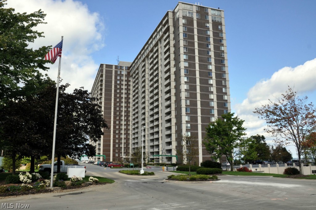 The Carlyle - Residential