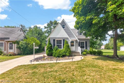 Homes For Sale - 16305 Munn Road<br/> Cuyahoga County, Cleveland, OH 44111