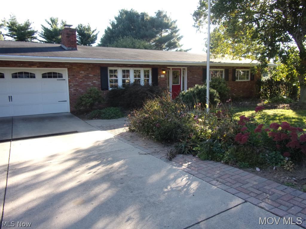 Larger than it looks with full finished bsmt.Newer carpet in living room and upstairs bedrooms. Updates include all baths,kitchen, windows,furnace,AC,hot water heater,garage door,hardwood floor, foyer tile & more.18'x9'8 sunroom,playhouse is 10x20 w electric & phone line. #725 Elem: Putnam Elementary School Elem/Bus: N JrHigh: Marietta Middle School School JrHigh/Bus: Y High: Marietta High School High/Bus: Y Fire: VOL Police: SHF PossFreeGas: N ;SQFT=Fin L1:1344, Fin Bsmt:1344, Fin Above:1344, Fin Total:2688, Unfin Above:0;GAR= 2 Car Att