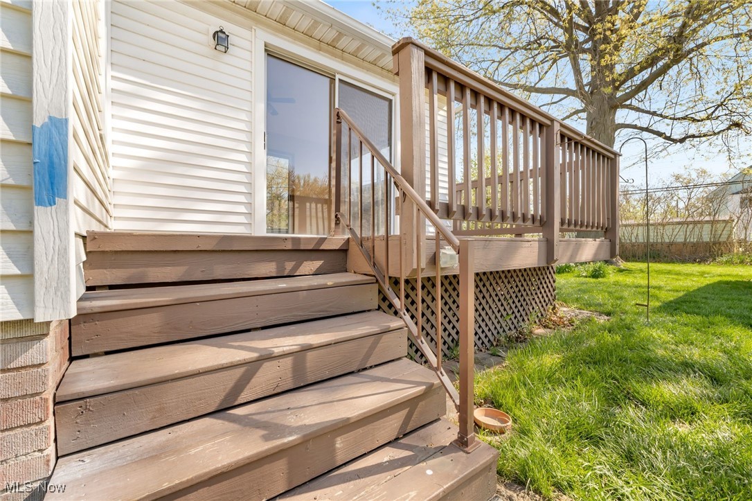 883 E 237th Street, Euclid, Ohio image 36