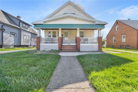 883 E 237th Street, Euclid, OH 44123 - MLS#: 5118505