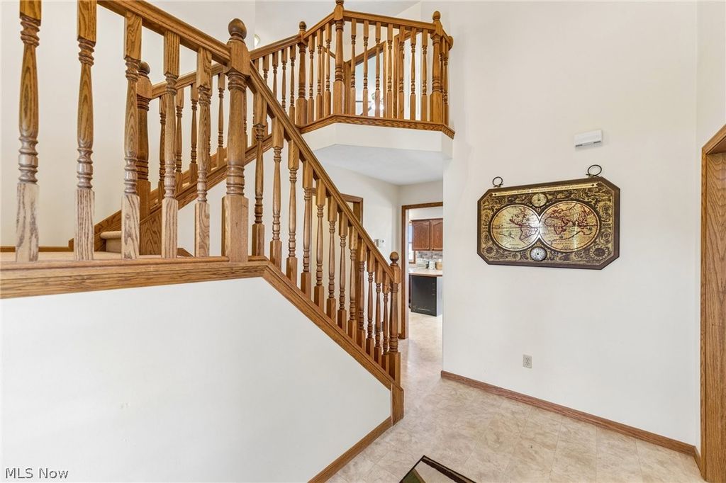 Photo of 621 Parkside Reserve Street, Wellington, OH 44090 (MLS # 5202735)