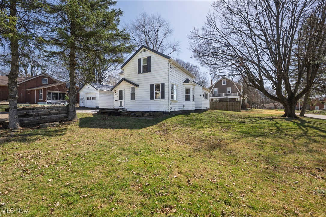 1438 E Main Street, Louisville, Ohio image 2