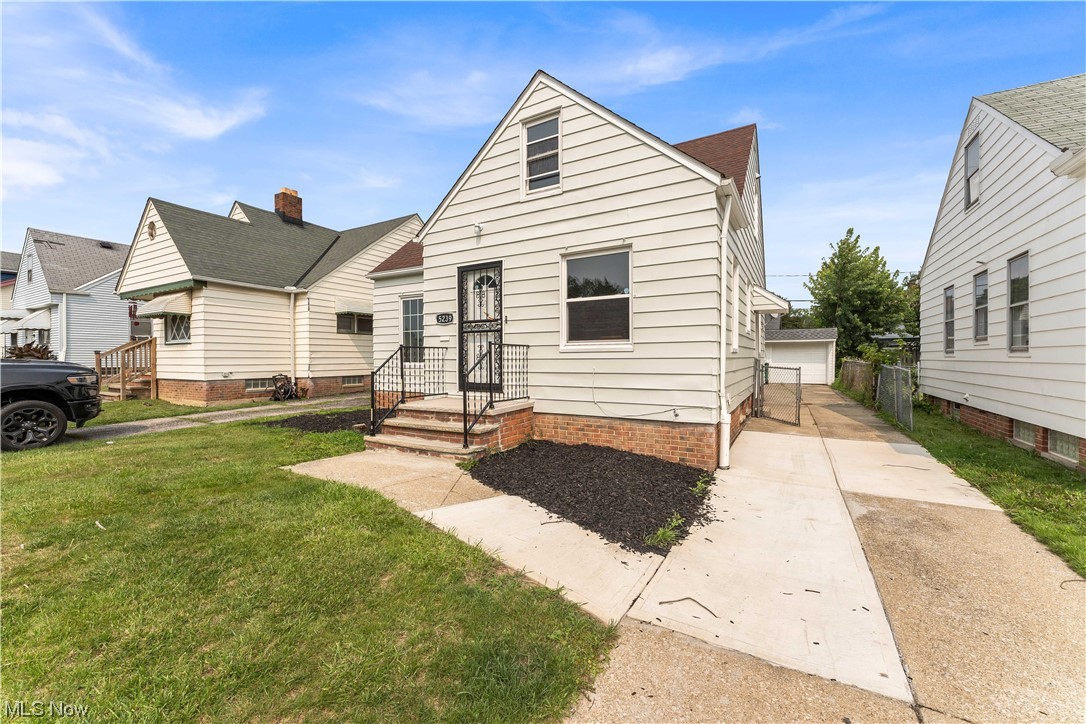 Libby Gardens 02 - Residential Lease