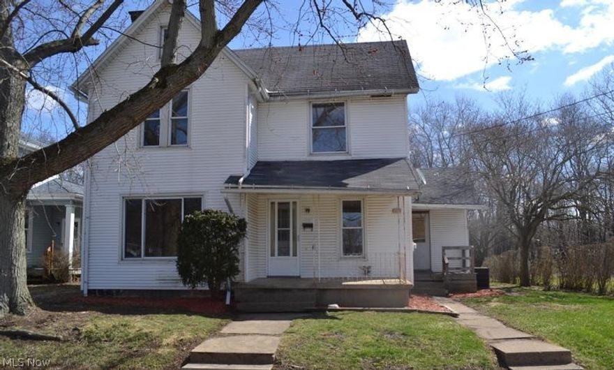 Vinyl sided two story home in SE Massillon. This home has three bedrooms, a large front porch and a nice yard. Close to Downtown Massillon. This is a Fannie Mae HomePath property. Addendums can be printed from the MLS. “First Time Buyers, complete the HomePath Ready Buyer homeownership course on Homepath. Attach certificate to offer and request up to 3% closing cost assistance. Check HomePath Site for more details or ask me. Restrictions apply.”