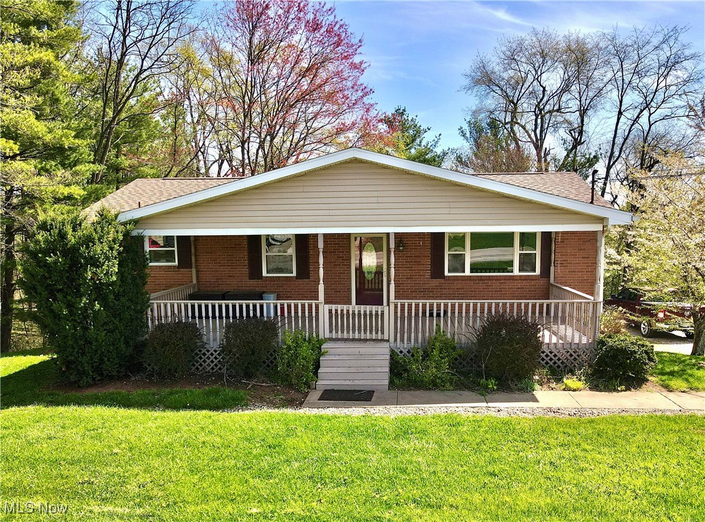 390 Wynncrest Drive, Marietta, Ohio image 1