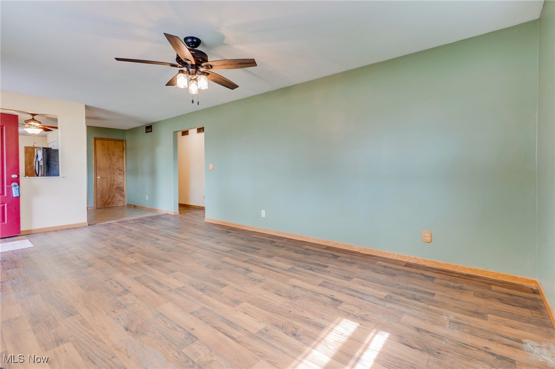 390 Wynncrest Drive, Marietta, Ohio image 5