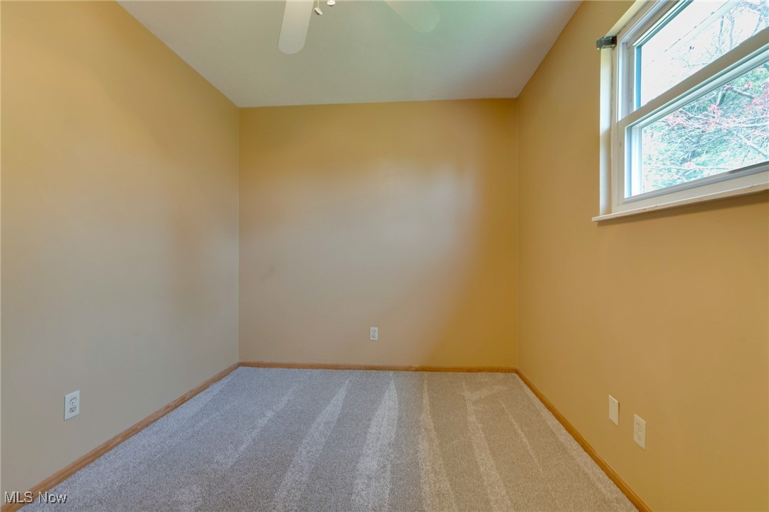 390 Wynncrest Drive, Marietta, Ohio image 15