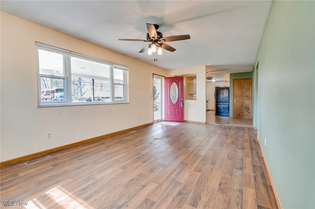 390 Wynncrest Drive, Marietta, Ohio image 4