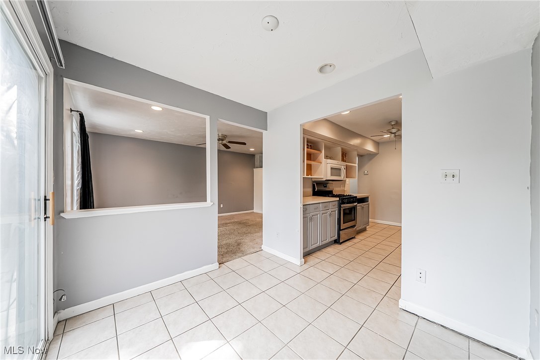 9459 Central Park Boulevard, Olmsted Falls, Ohio image 12