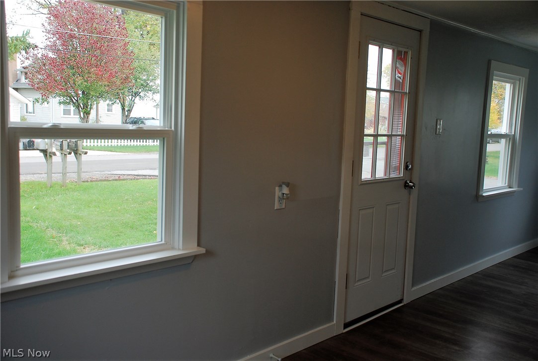 Vermilion Lake 01 - Residential