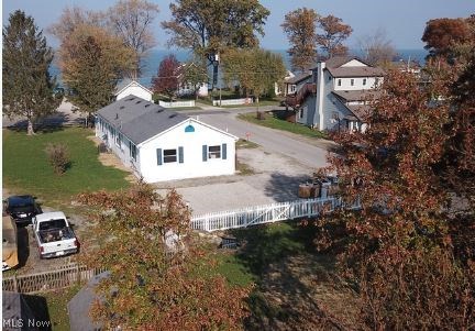 Vermilion Lake 01 - Residential