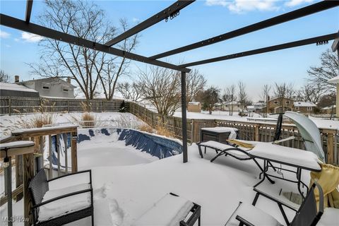 Tiny photo for 4776 Aspen Oval, Brunswick, OH 44212 (MLS # 5180155)