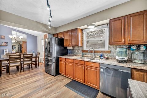 Tiny photo for 4776 Aspen Oval, Brunswick, OH 44212 (MLS # 5180155)