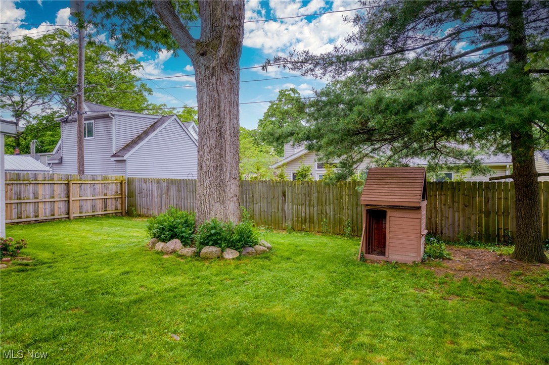 196 Tomahawk Drive, Avon Lake, Ohio image 8