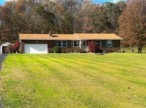 Homes For Sale - 166 Tanner Lane<br/> Wood County, Walker, WV 26180