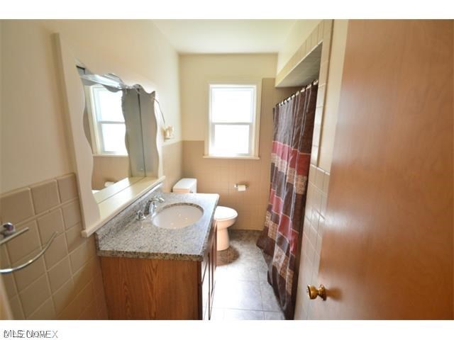 Meadow Lawn 1 - Residential Lease