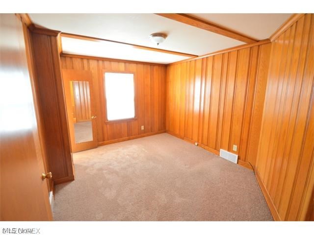 Meadow Lawn 1 - Residential Lease
