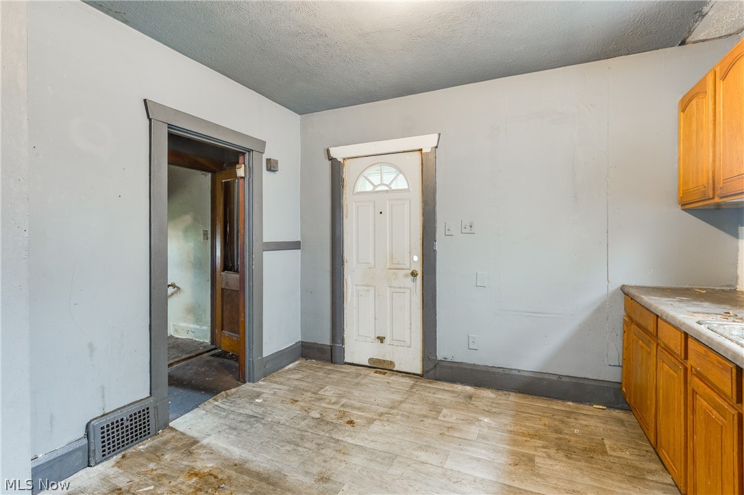 City/Youngstown - Residential