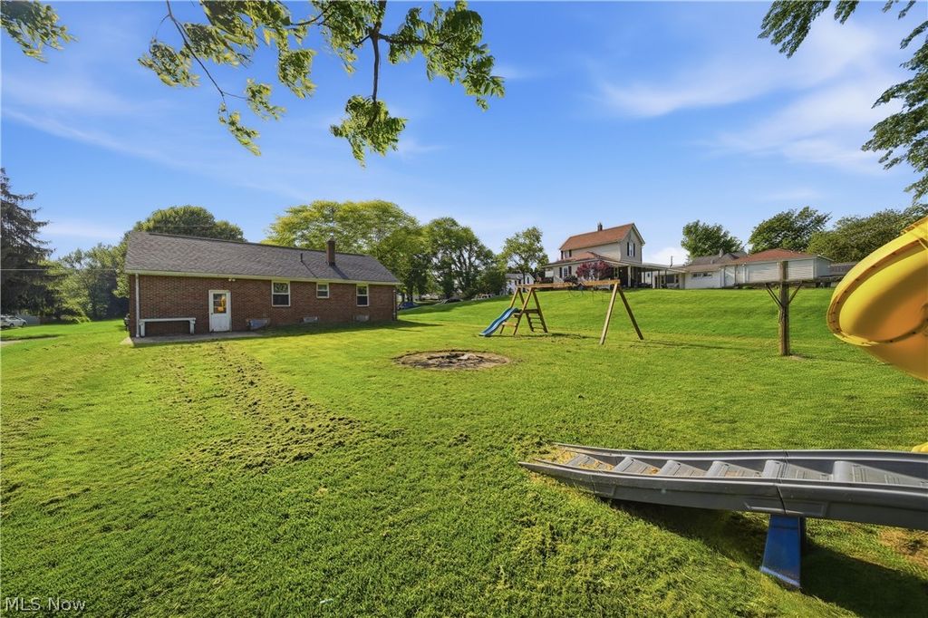 Photo of 942 32nd Street NW, Massillon, OH 44647 (MLS # 5211621)