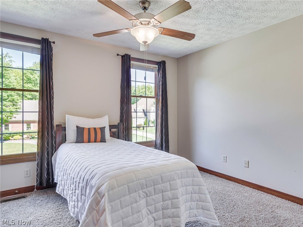 Oak Point Commons - Residential Lease
