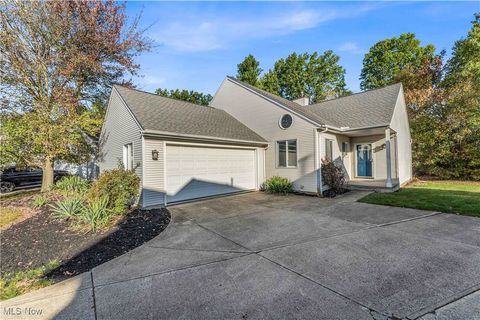 6671 Laurel Lane Unit 142, Olmsted Falls, OH 44138 - #: 5147114