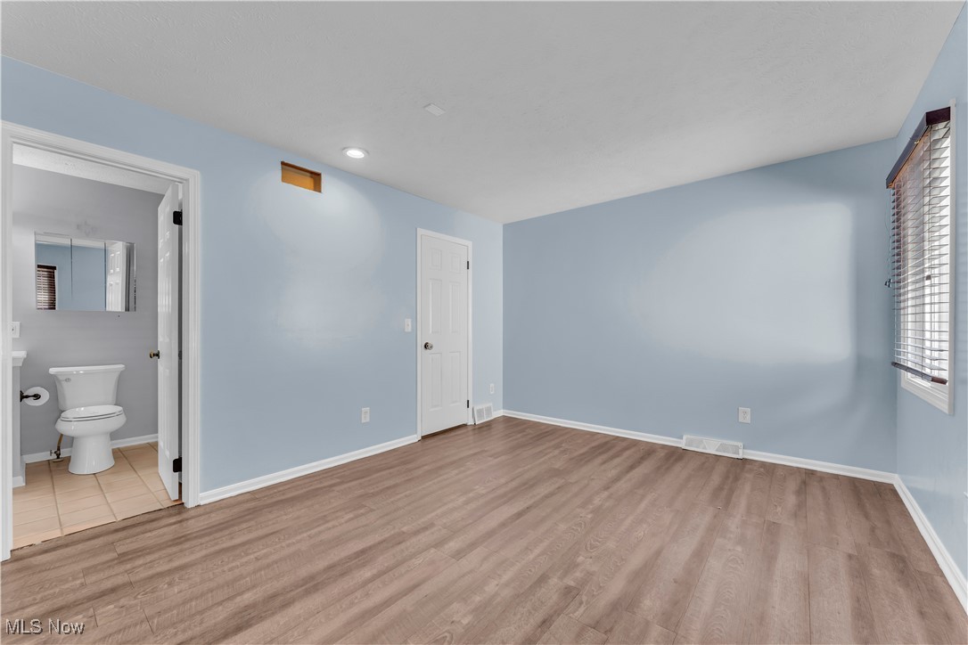 Summerset/Raintree Condo - Residential