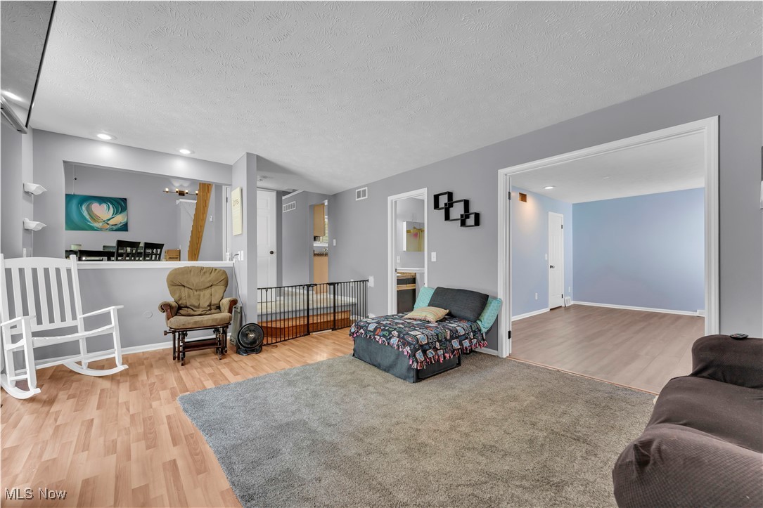 Summerset/Raintree Condo - Residential