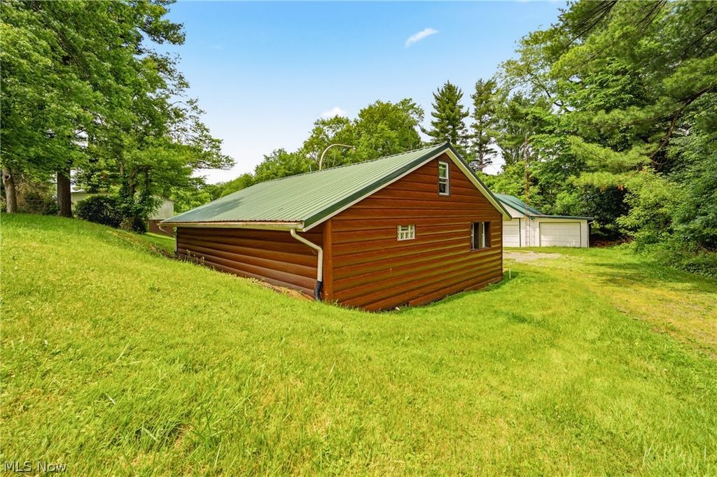 Photo of 6251 Breezehill Road SW, East Sparta, OH 44626 (MLS # 5219352)
