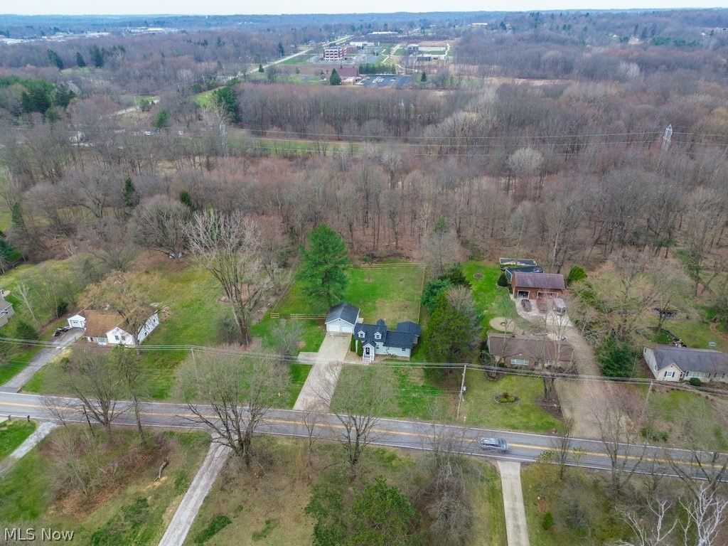 Photo of 860 Brunsdorph Road, Fairlawn, OH 44333 (MLS # 5185847)