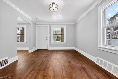 Tiny photo for 14116 Edgewood Avenue, Cleveland, OH 44128 (MLS # 5255336)