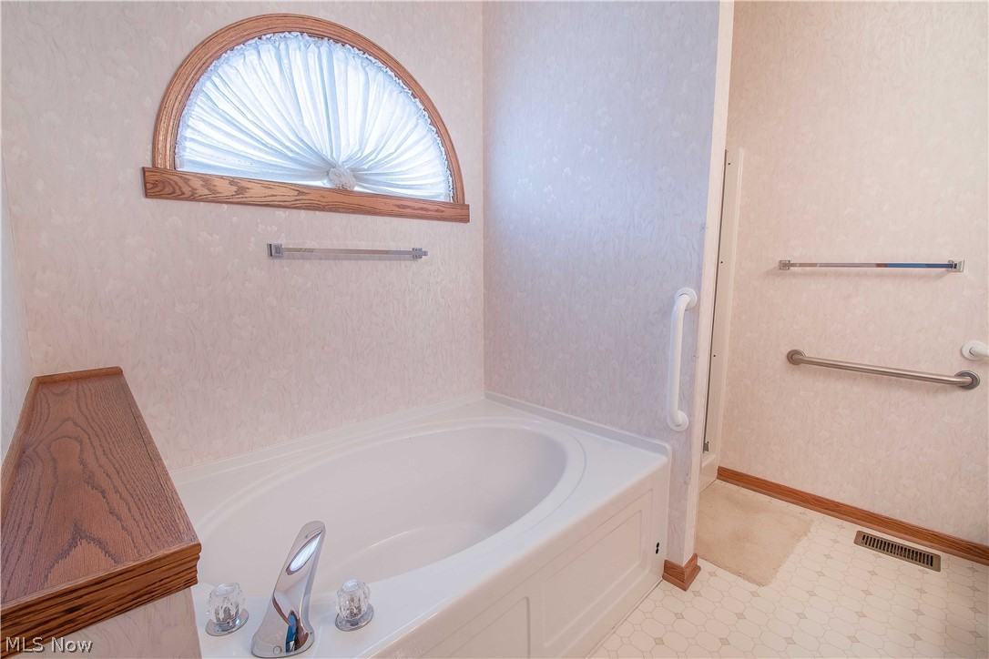 Villas At London Square Condo - Residential