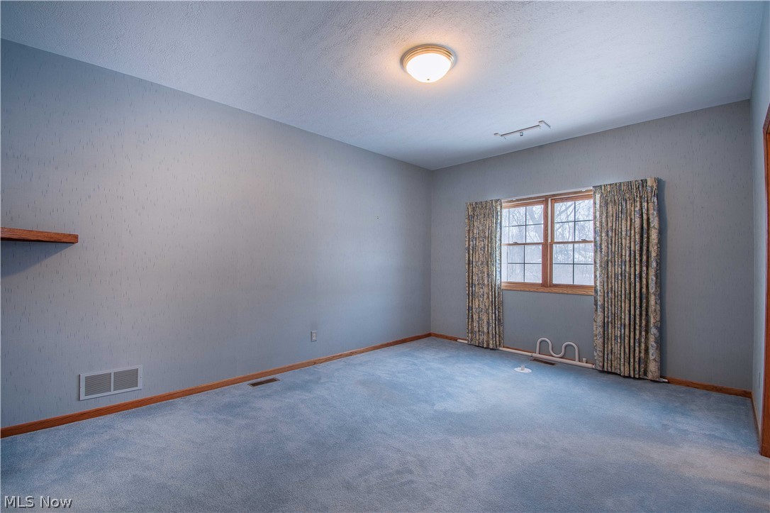 Villas At London Square Condo - Residential