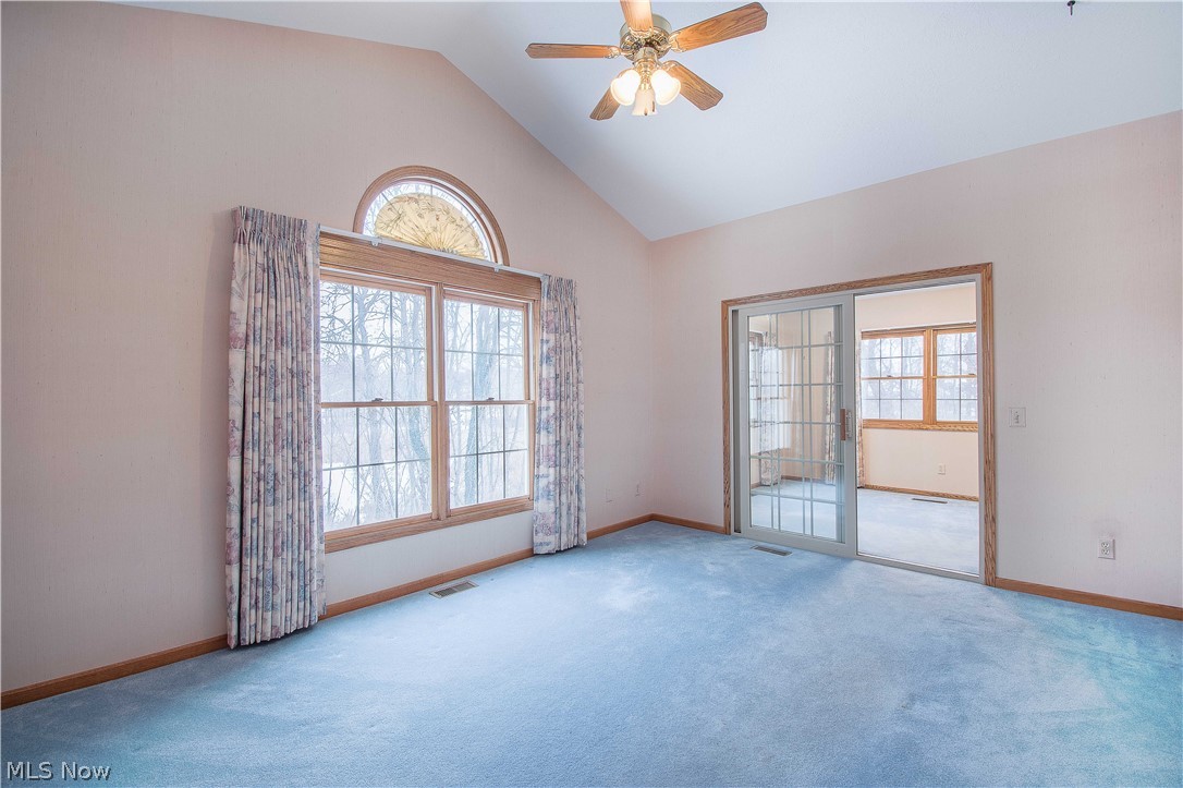 Villas At London Square Condo - Residential