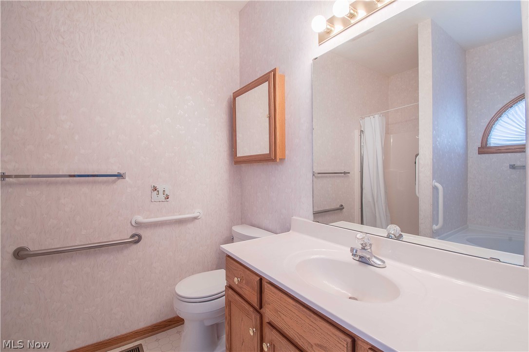 Villas At London Square Condo - Residential