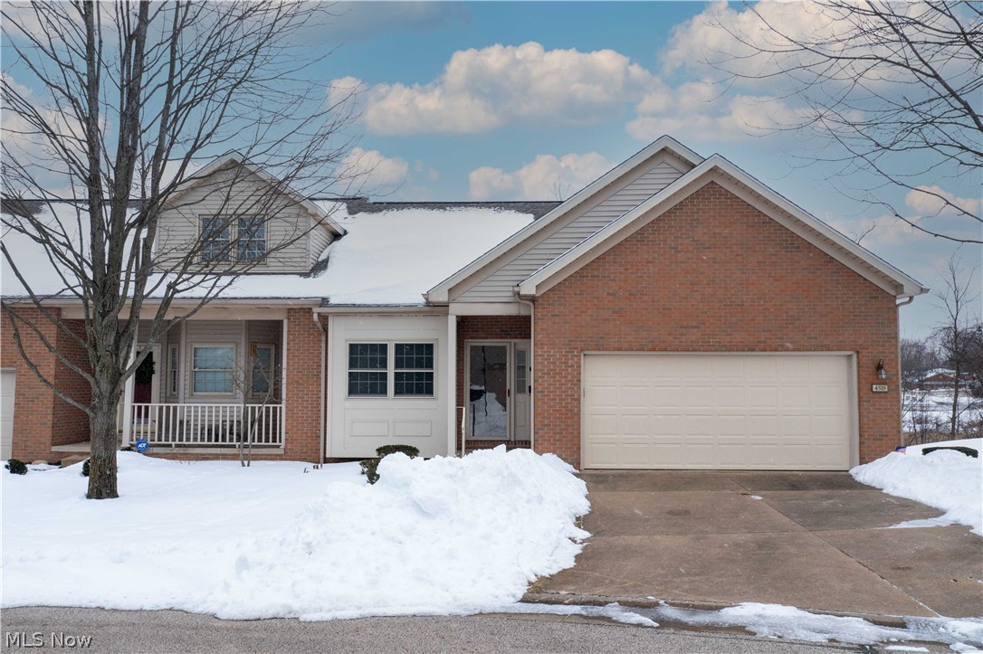 Villas At London Square Condo - Residential