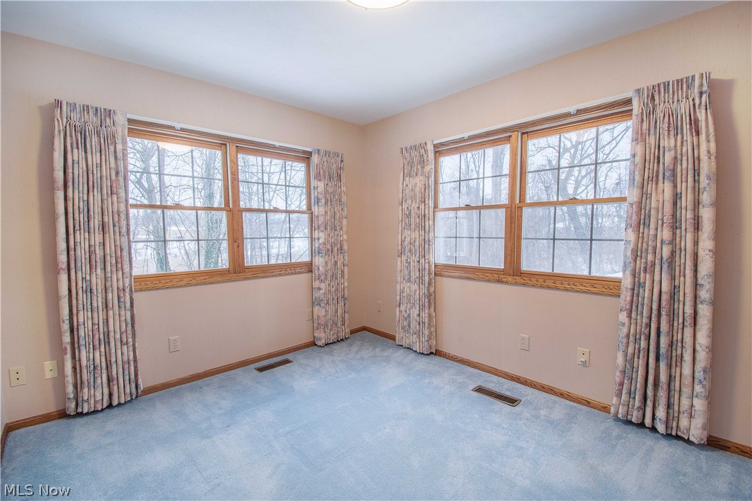 Villas At London Square Condo - Residential