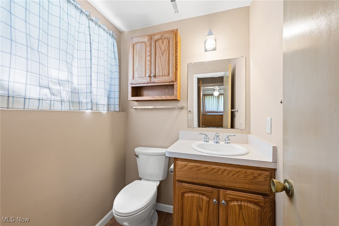 Highland Heights, Ohio 44143, United States, 3 Bedrooms Bedrooms, ,2 BathroomsBathrooms,Residential,Pending,135189